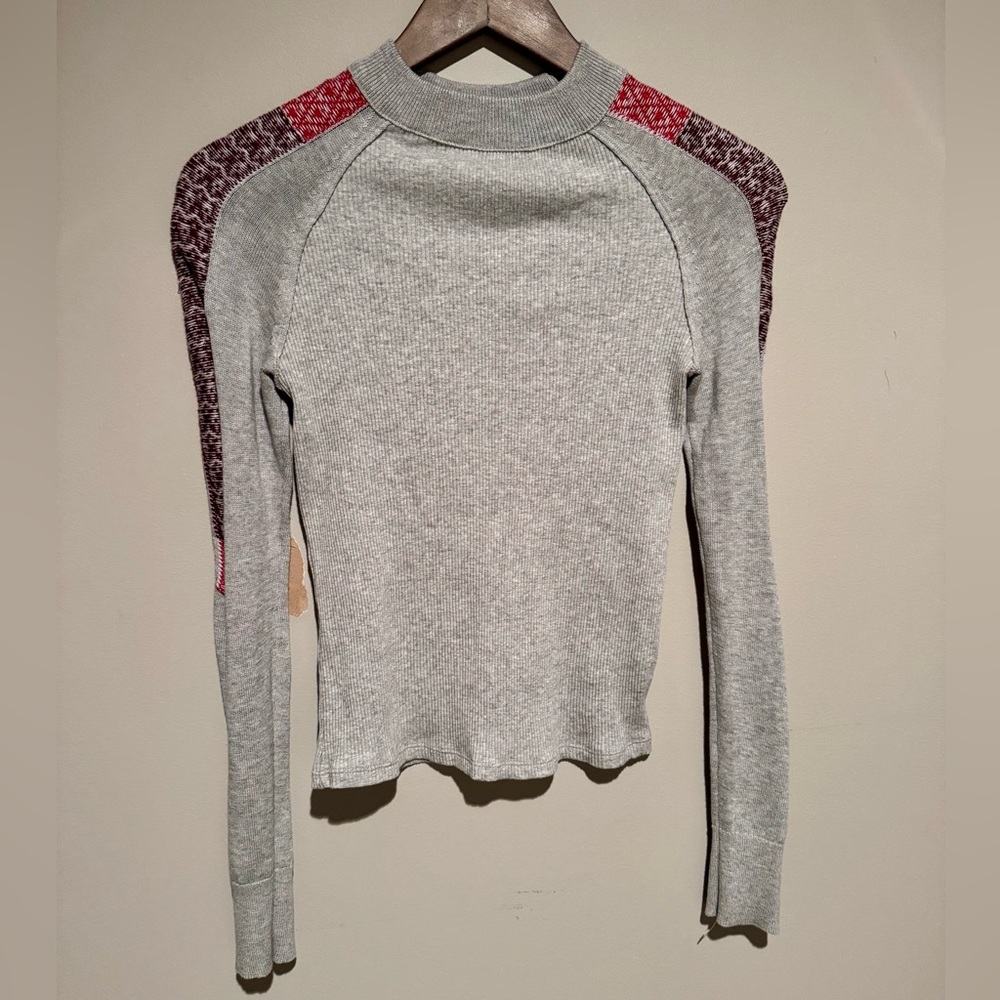 Free People Raspberry Jam Gray Lightweight Mock Neck
Size XS - Picture 4 of 10